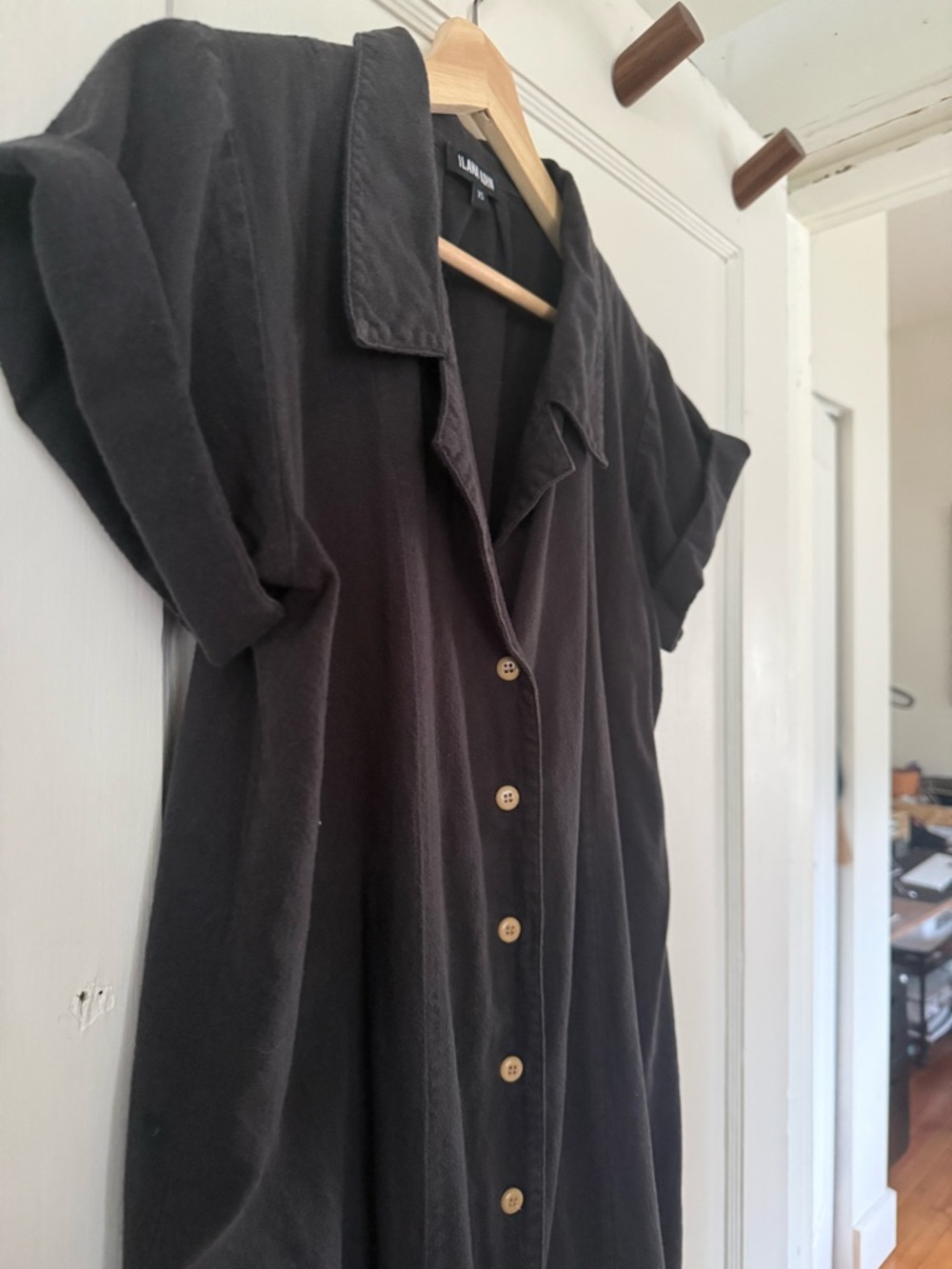 Ilana Kohn Black Button-Front Midi Dress - Picture 3 of 4